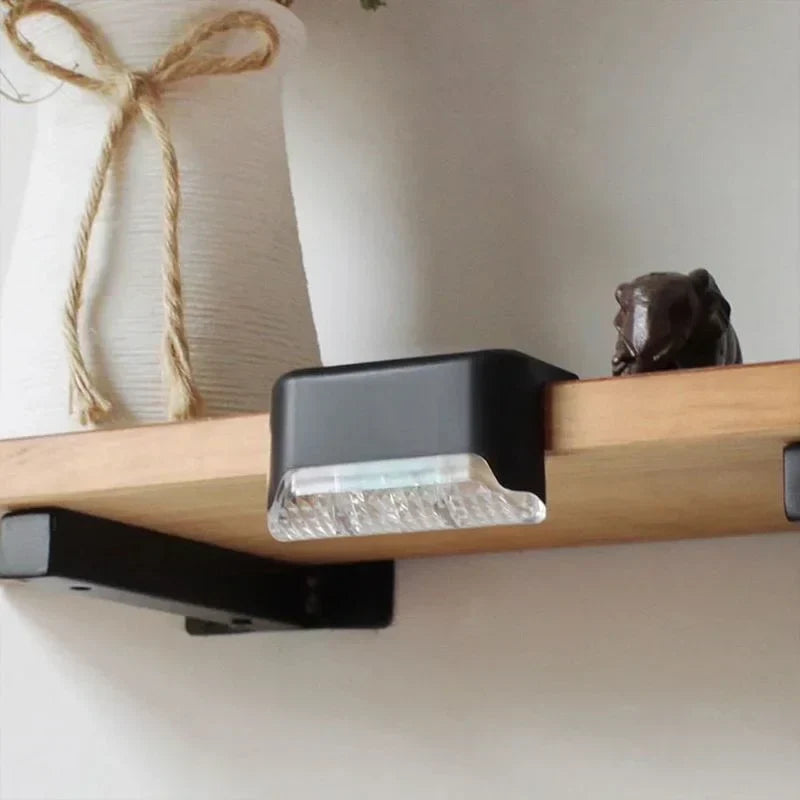 Ultra-powerful LED solar light for outdoor use