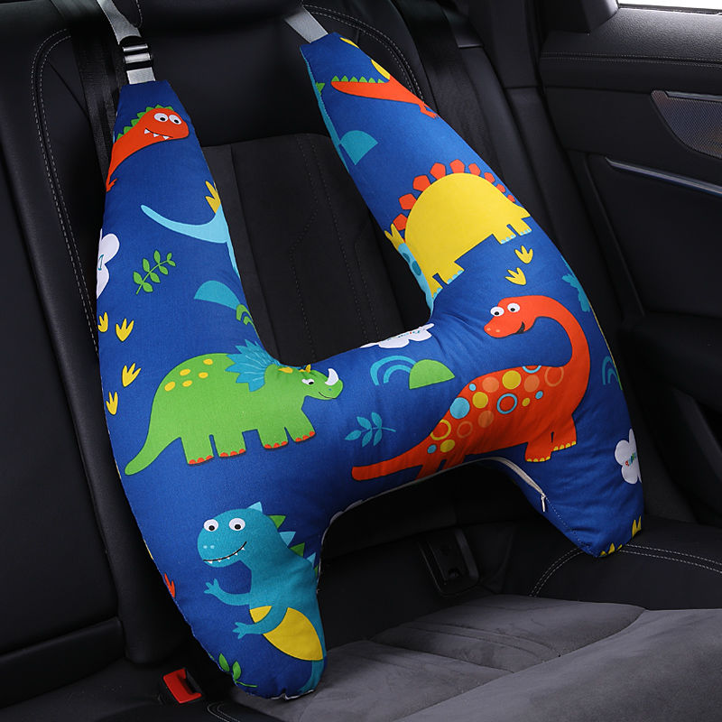 Children's travel pillow with secure fit