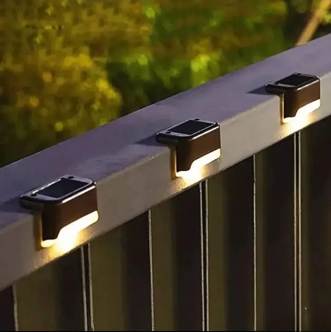 Ultra-powerful LED solar light for outdoor use