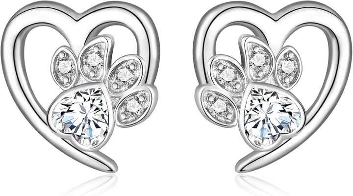 Kolczyki z odciskami łapek i sercem – Biżuteria dla miłośników zwierząt