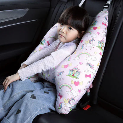 Children's travel pillow with secure fit